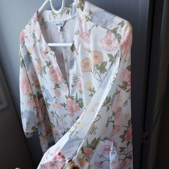 Blouse - Picture 2 of 2